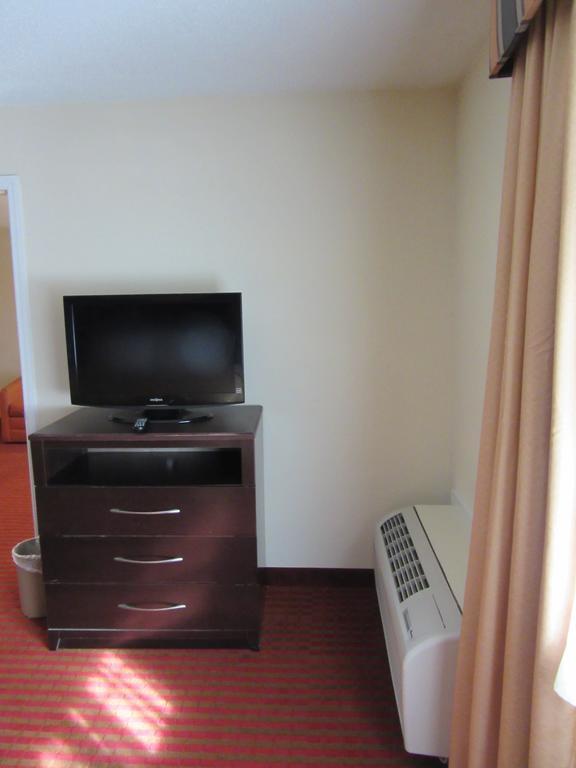Clarion Suites Αγκούστα Εξωτερικό φωτογραφία